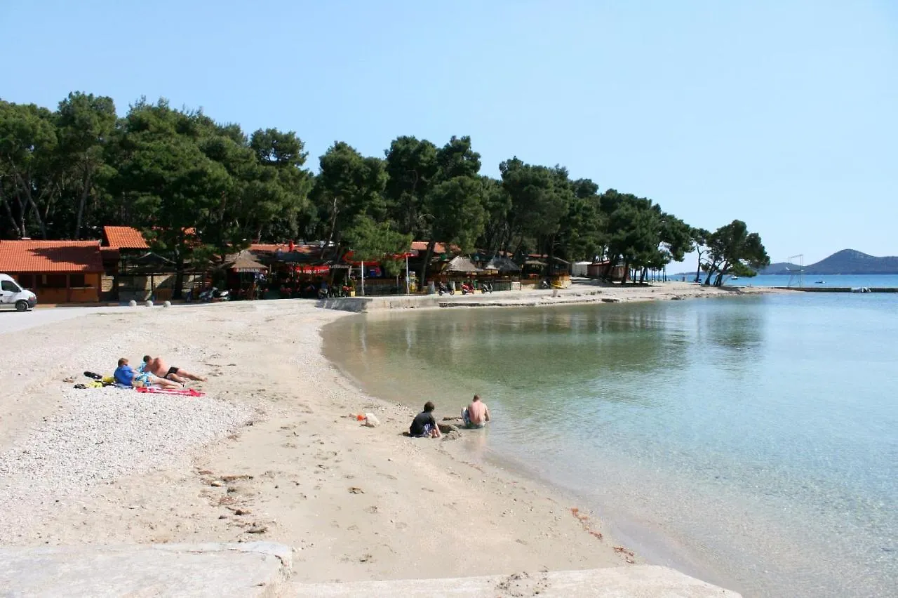 Maison d'hôtes Apartments And Rooms With Parking Space Biograd Na Moru, Biograd - 6219