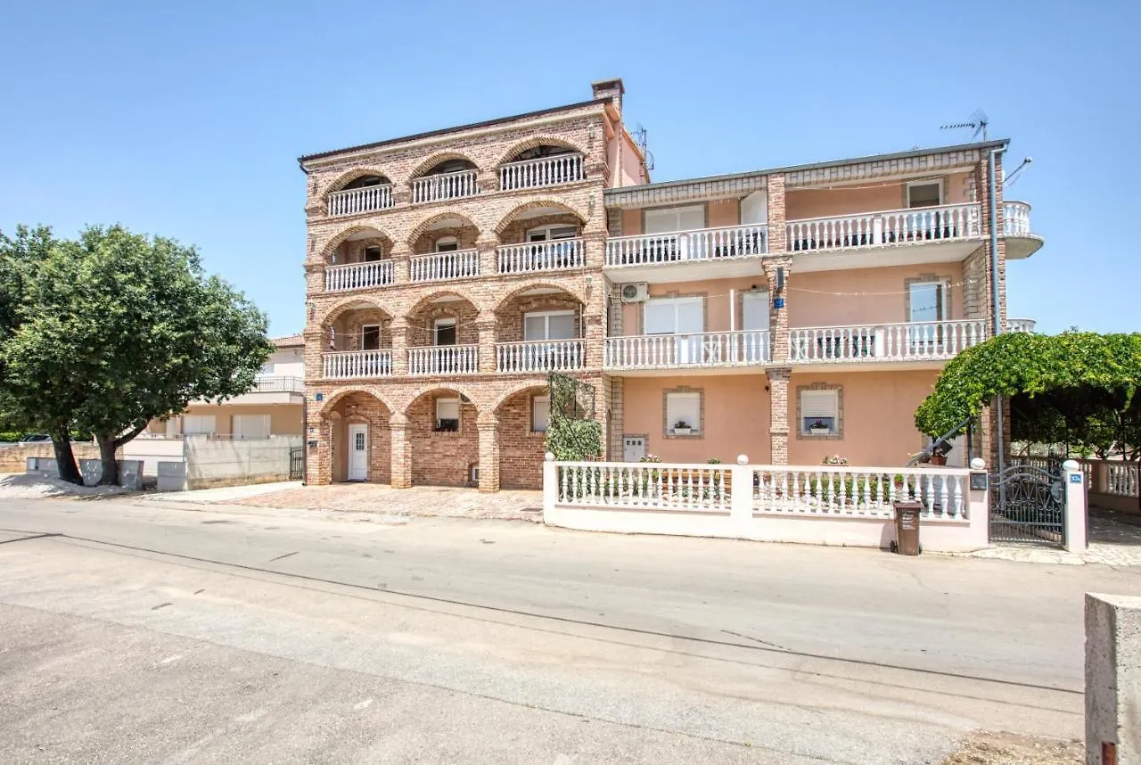 Apartments And Rooms With Parking Space Biograd Na Moru, Biograd - 6219 3*,  Croatia