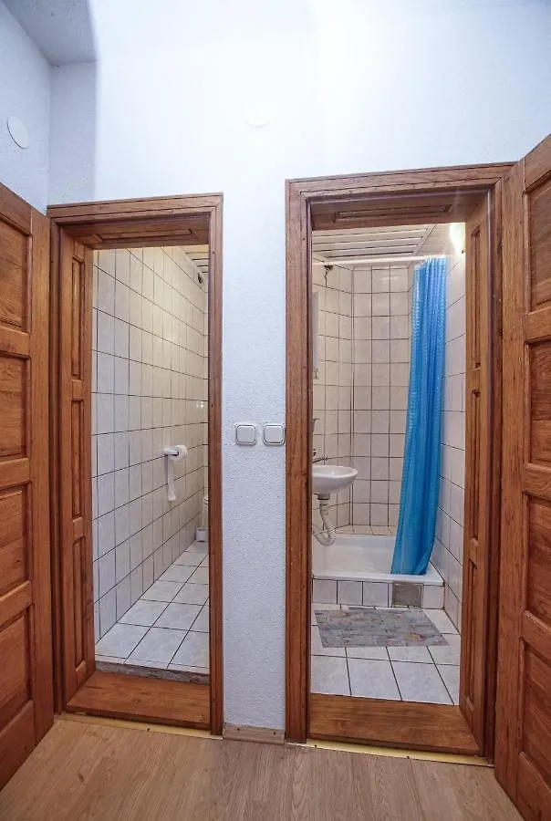 Maison d'hôtes Apartments And Rooms With Parking Space Biograd Na Moru, Biograd - 6219