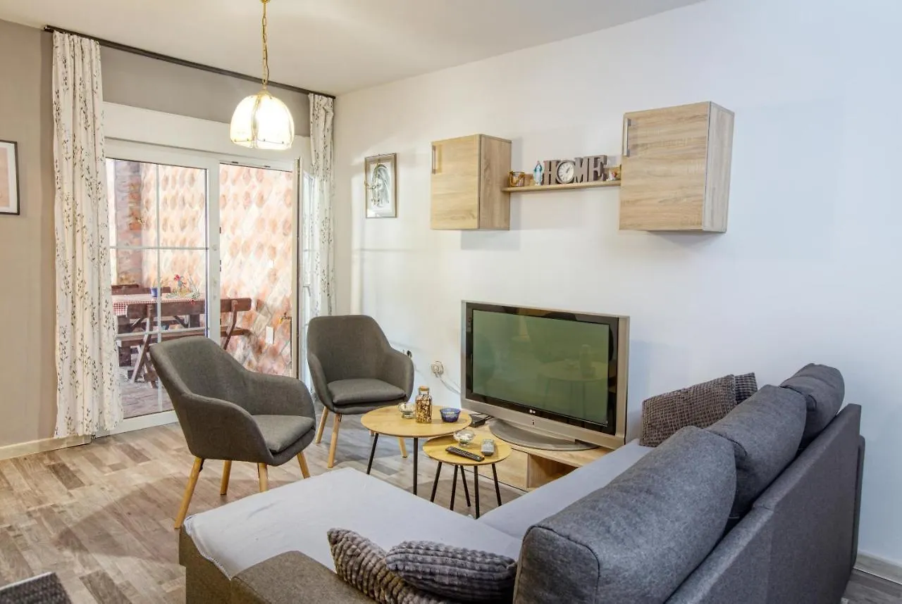 Apartments And Rooms With Parking Space Biograd Na Moru, Biograd - 6219 Guest house