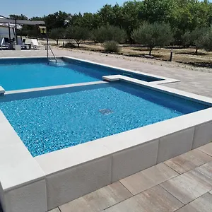 Tente de luxe Grande Glamping With Pool
